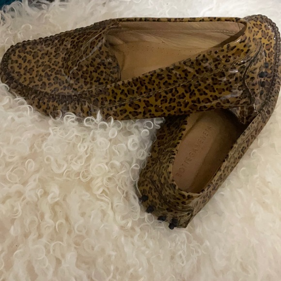 Shoes - Picture 1 of 9